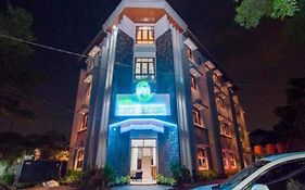 Corsica Hotel